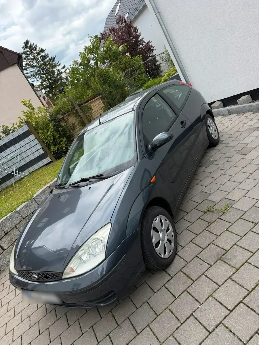 Gebraucht Ford Focus Cabriolet 101 PS (74 kW) 2004 Grau Cabrio