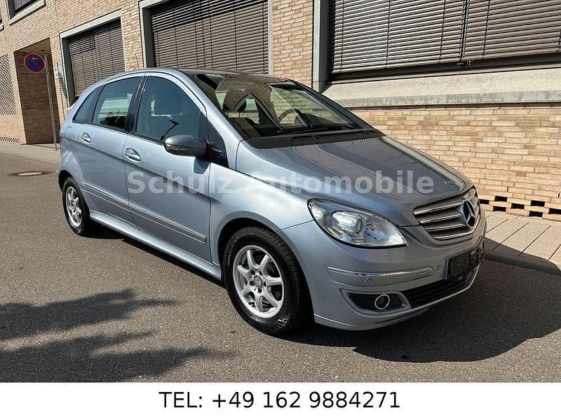 Blau Gebraucht 2008 Mercedes B170 Edition Van / Kleinbus | 5.990 € (Fairer Preis) - Bild 1/4