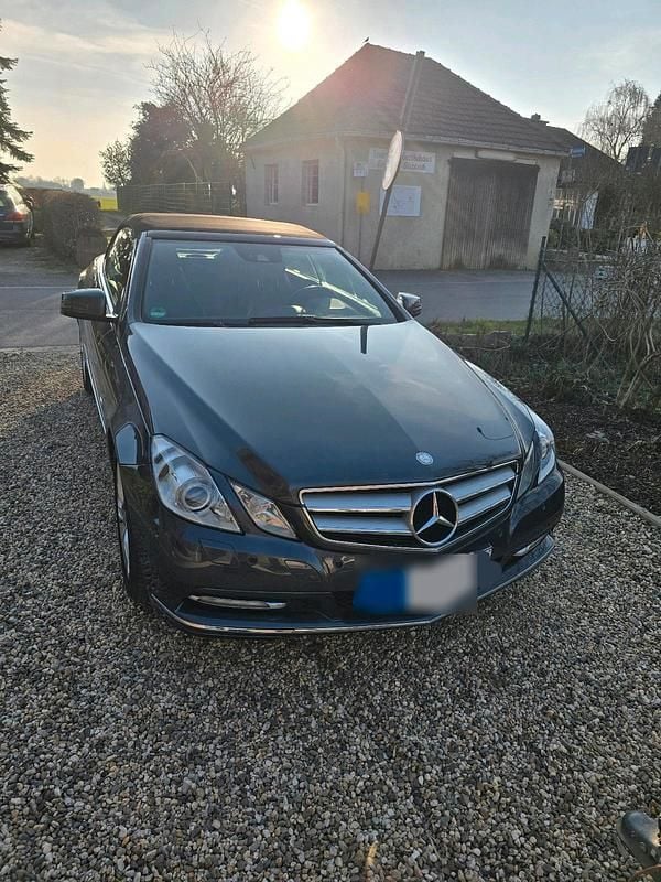 Gebraucht Mercedes E350 231 PS (169 kW) 2011 Grau Cabrio