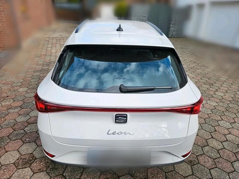 Second-hand Seat Leon 150 CP (110 kW) 2021 Alb Break