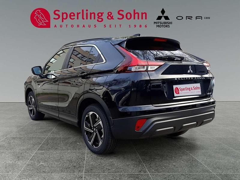 Gebraucht Mitsubishi Eclipse Cross Plus 188 PS (138 kW) 2022 Schwarz SUV