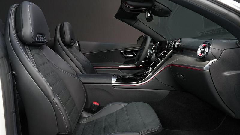 Neu Mercedes CLE220 AMG 197 PS (144 kW) 2025 Weiß Cabrio