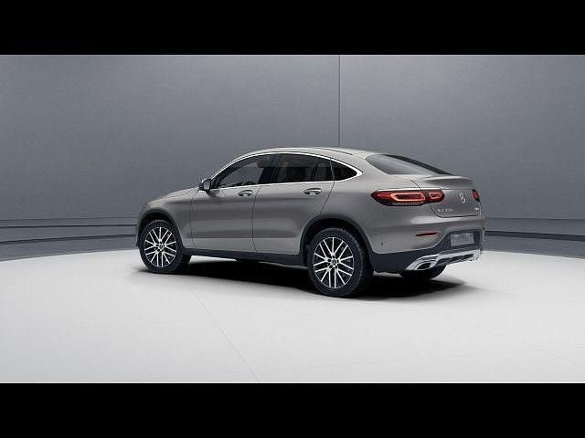 Gebraucht Mercedes GLC300e 320 PS (235 kW) 2021 SUV