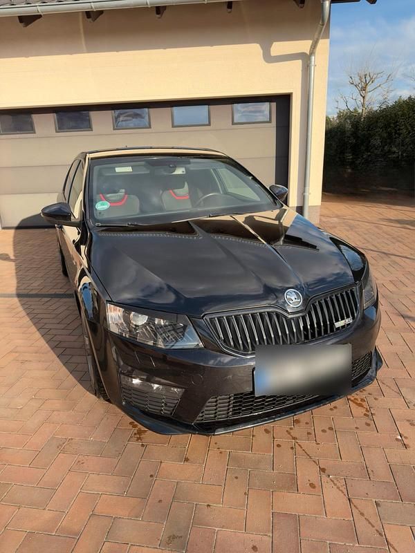 Gebraucht Skoda Octavia RS 220 PS (161 kW) 2014 Schwarz Kleinwagen