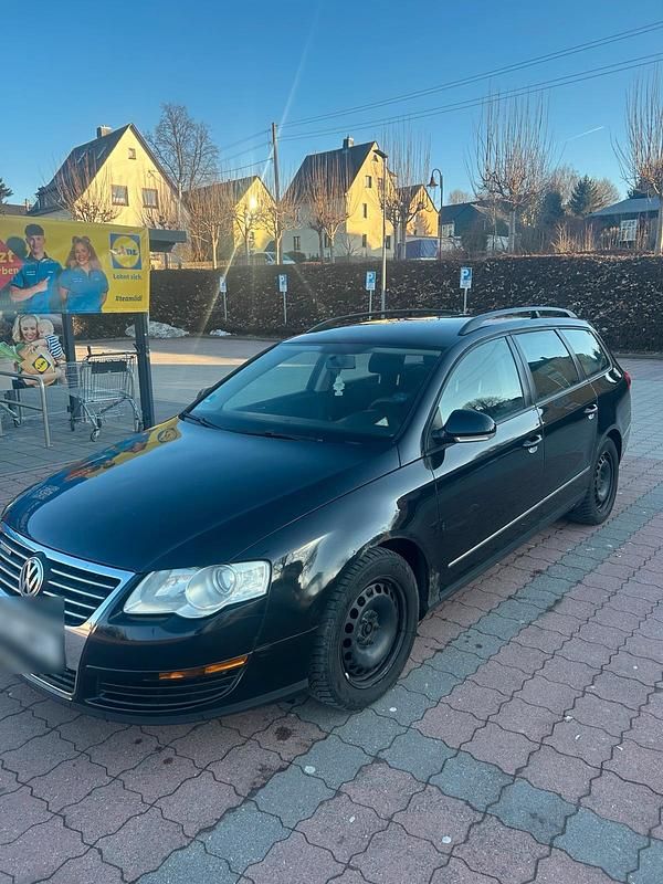 Gebraucht VW Passat 105 PS (77 kW) 2007 Schwarz Kombi