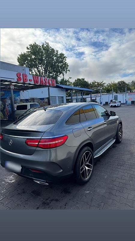 Gebraucht Mercedes GLE350 258 PS (189 kW) 2017 Grau Coupé