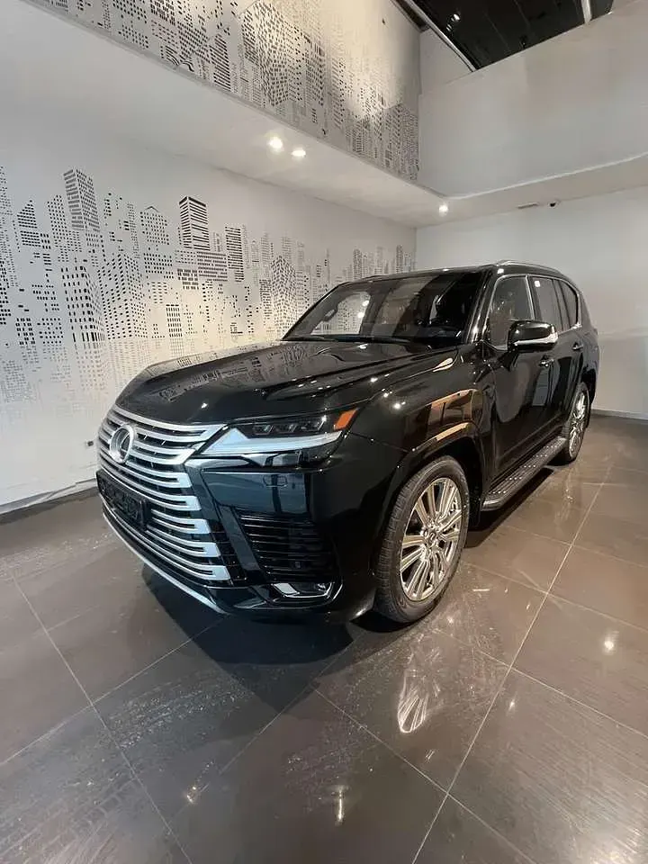 Neu Lexus LX600 415 PS (305 kW) 2026 Schwarz SUV
