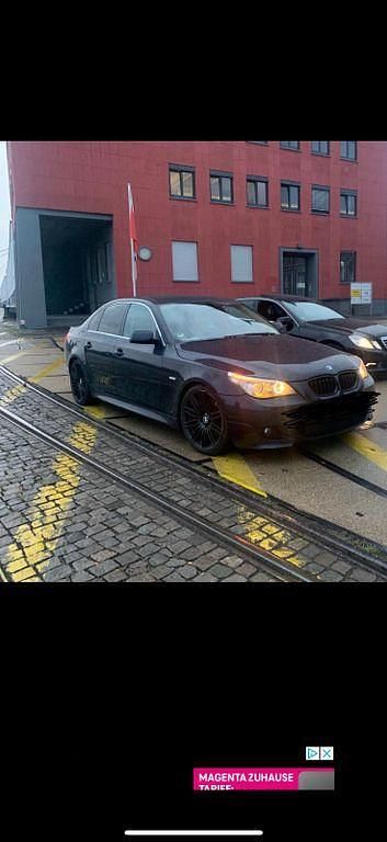 Blau Gebraucht 2008 BMW 525 M Sport Limousine | 7.199 € (Guter Preis) - Bild 1/4