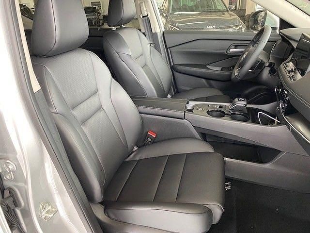 Neu Nissan X-Trail N-Connecta 163 PS (119 kW) 2026 Silber SUV