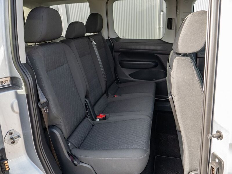 Gebraucht VW Caddy Life 122 PS (89 kW) 2020 Silber / reflexsilber (metallic) Van / Kleinbus