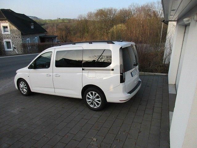 Gebraucht VW Caddy Maxi Life 122 PS (89 kW) 2021 Weiß Van / Kleinbus