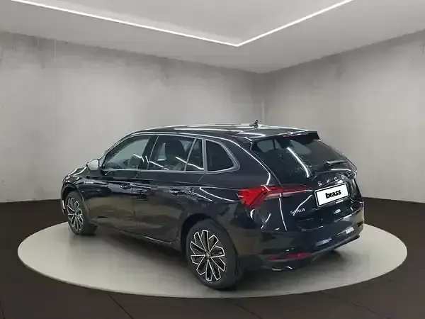 Neu Skoda Scala 150 PS (110 kW) 2026 1z schwarzmagic perleffekt Kleinwagen