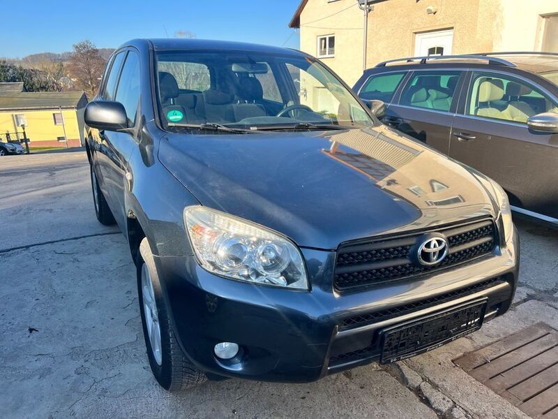 Grau Gebraucht 2007 Toyota RAV4 Sol SUV | 8.290 € (Fairer Preis) - Bild 1/4
