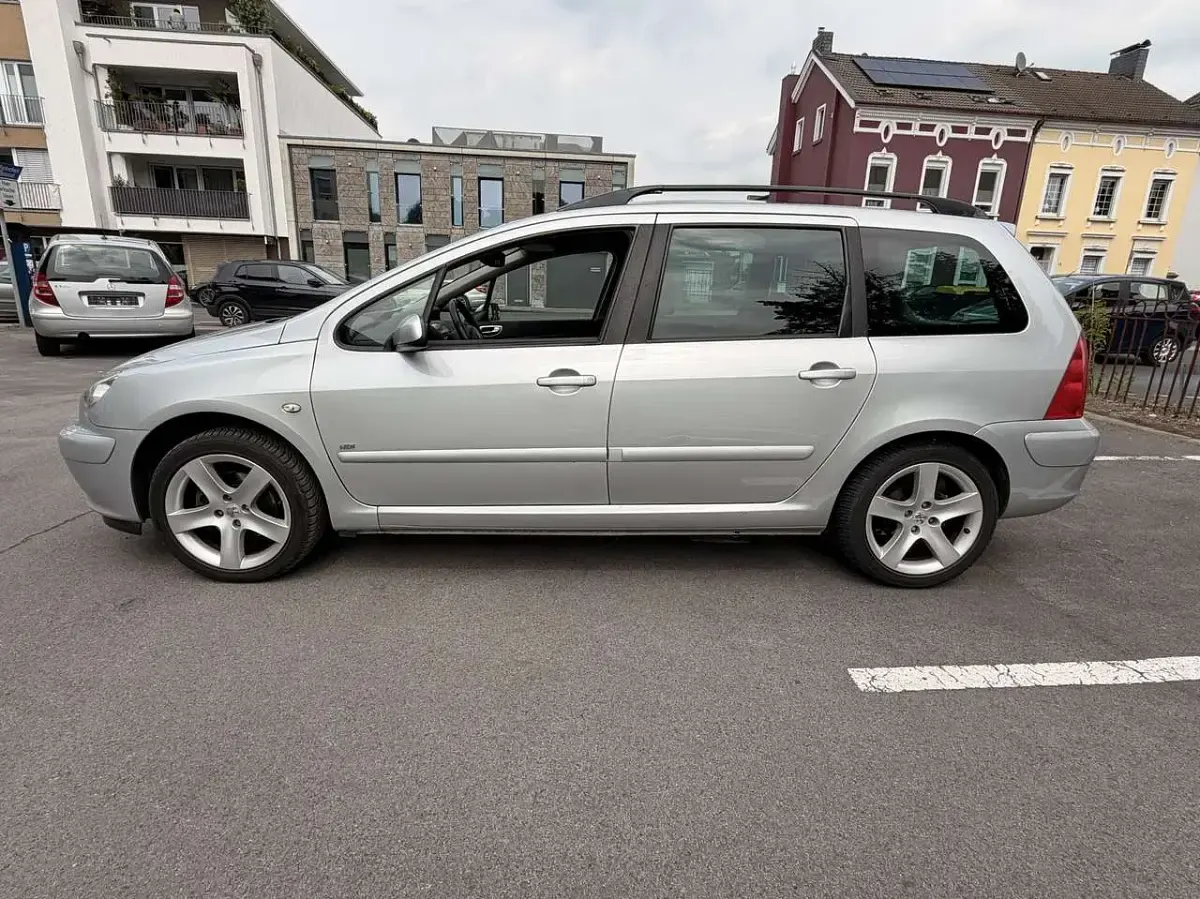 Gebraucht Peugeot 307 107 PS (78 kW) 2003 Kombi