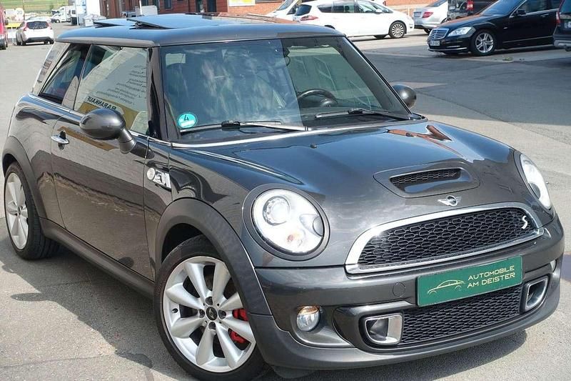 Grau Gebraucht 2010 Mini Cooper S Coupé Coupé | 6.990 € (Fairer Preis) - Bild 1/4