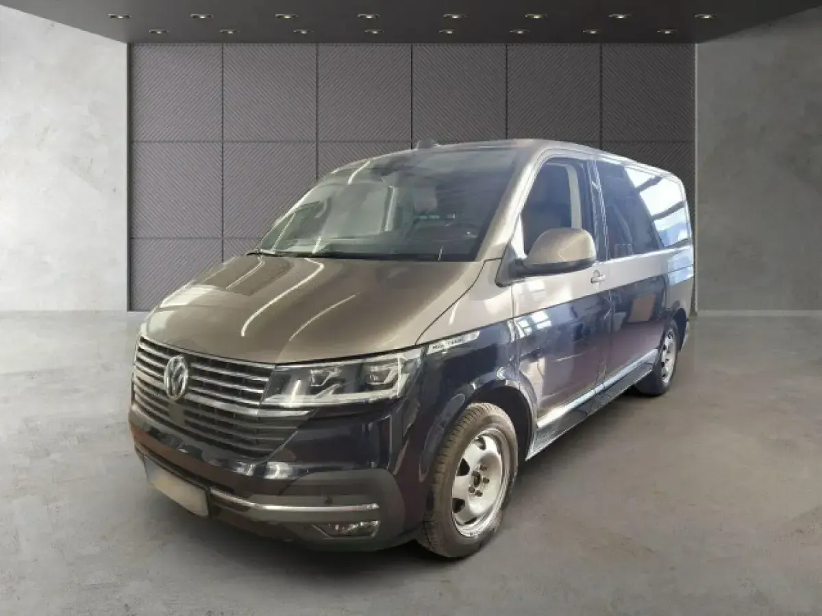 Gebraucht VW Multivan Generation Six 204 PS (150 kW) 2022 Mojave beige metallic/ deep black perleffekt Van / Kleinbus
