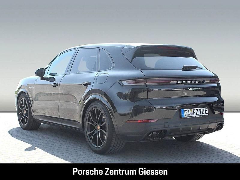 Gebraucht Porsche Cayenne 470 PS (345 kW) 2024 Schwarz SUV