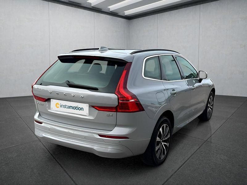 Gebraucht Volvo XC60 Core 197 PS (144 kW) 2023 Grau SUV