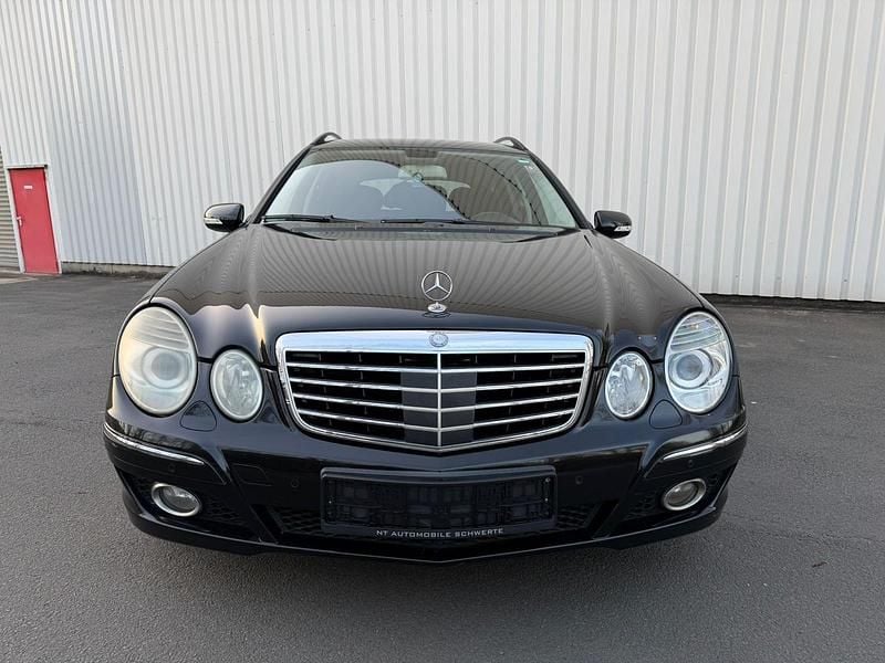Gebraucht Mercedes E280 231 PS (169 kW) 2006 Schwarz Kombi