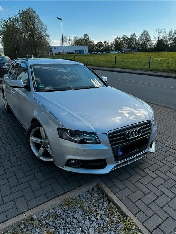Second-hand Audi A4 Attraction 143 CP (105 kW) 2011 Argintiu Break