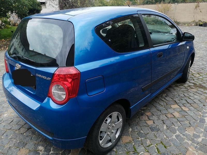 Blau Gebraucht 2009 Chevrolet Aveo LT Limousine | 1.200 € (Fairer Preis) - Bild 1/2