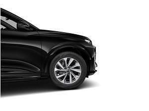 Neu Audi Q6 e-tron 185 kW (252 PS) 2026 Schwarz (mythosschwarz metallic) SUV