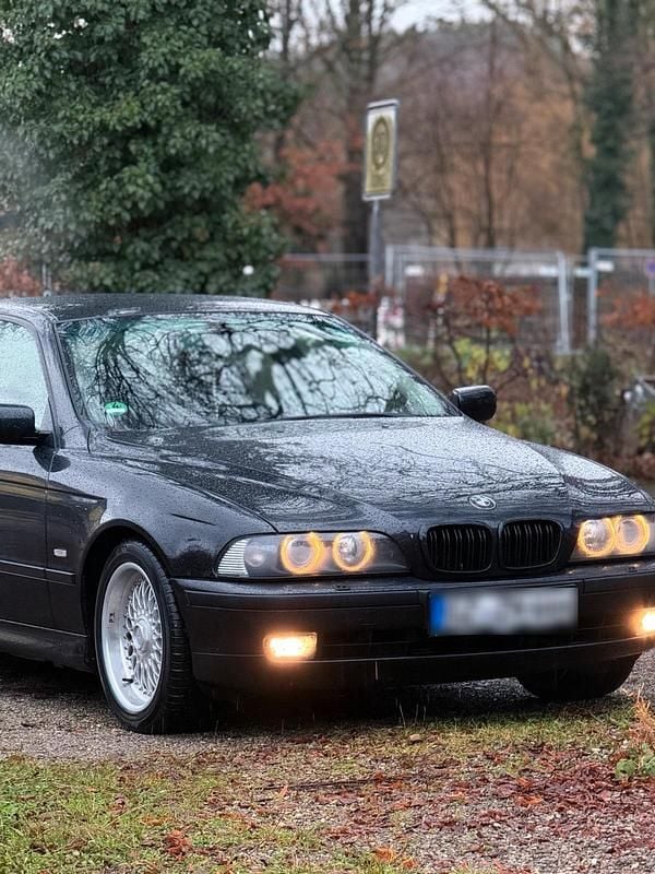 Gebraucht BMW 528 193 PS (141 kW) 2000 Schwarz Limousine