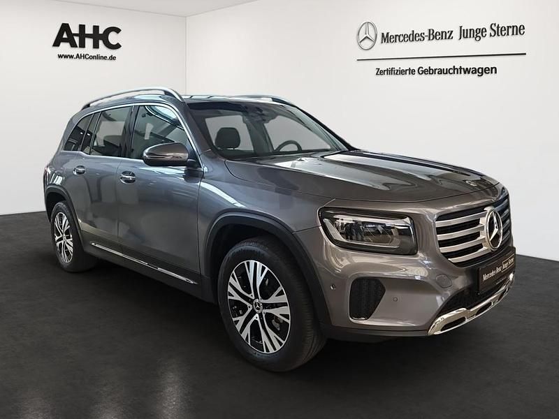 Gebraucht Mercedes GLB200 Progressive 163 PS (119 kW) 2024 Metalliclack mountaingrau SUV