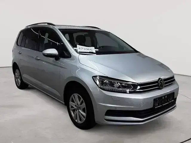 Gebraucht VW Touran Comfortline 150 PS (110 kW) 2021 Silber Van / Kleinbus