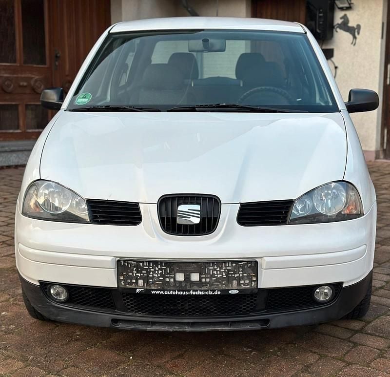 Weiß Gebraucht 2002 Seat Arosa Kleinwagen | 2.999 € (Etwas zu teuer) - Bild 1/4