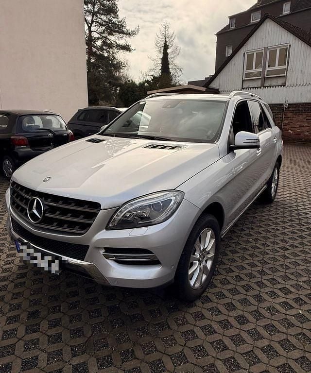 Gebraucht Mercedes ML250 204 PS (150 kW) 2015 Silber SUV