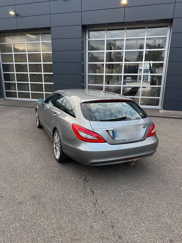 Gebraucht Mercedes CLS350 Shooting Brake 265 PS (194 kW) 2014 Silber Kombi