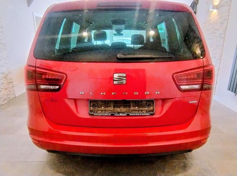 Gebraucht Seat Alhambra Style 150 PS (110 kW) 2017 Romancerotmetallic Van / Kleinbus