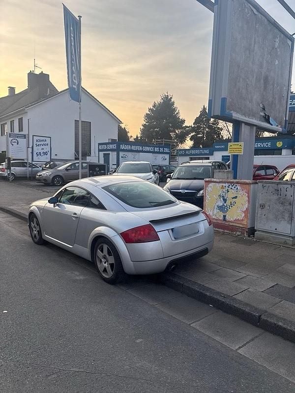 Gebraucht Audi TT Basis 180 PS (132 kW) 1998 Grau Coupé