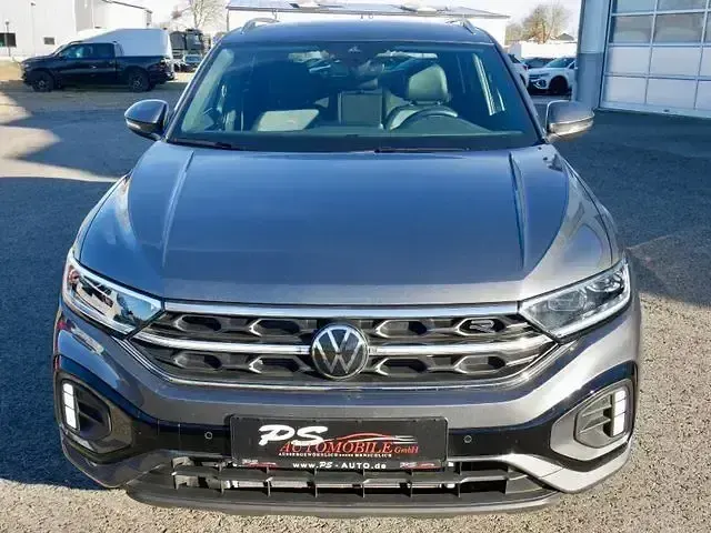 Second-hand VW T-Roc R-line 150 CP (110 kW) 2023 Gri SUV