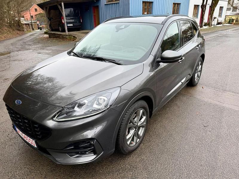 Gebraucht Ford Kuga ST-Line 150 PS (110 kW) 2021 Grau SUV