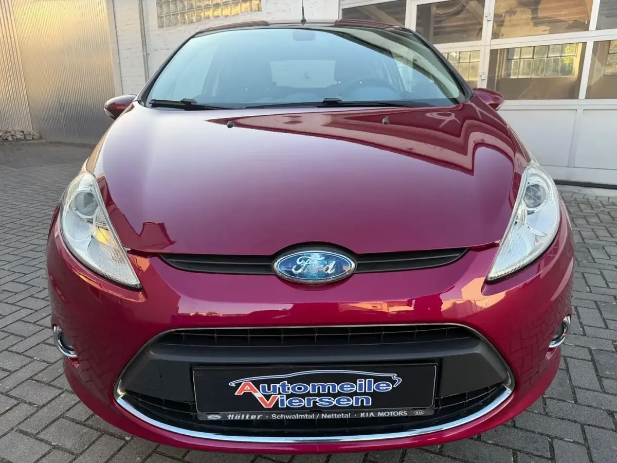 Gebraucht Ford Fiesta Titanium 82 PS (60 kW) 2009 Violet Limousine