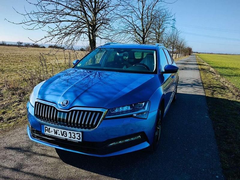 Gebraucht Skoda Superb Ambition 150 PS (110 kW) 2020 Blau Kombi