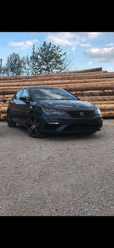 Schwarz Gebraucht 2020 Cupra Leon Limousine | 24.999 € (Fairer Preis) - Bild 1/4