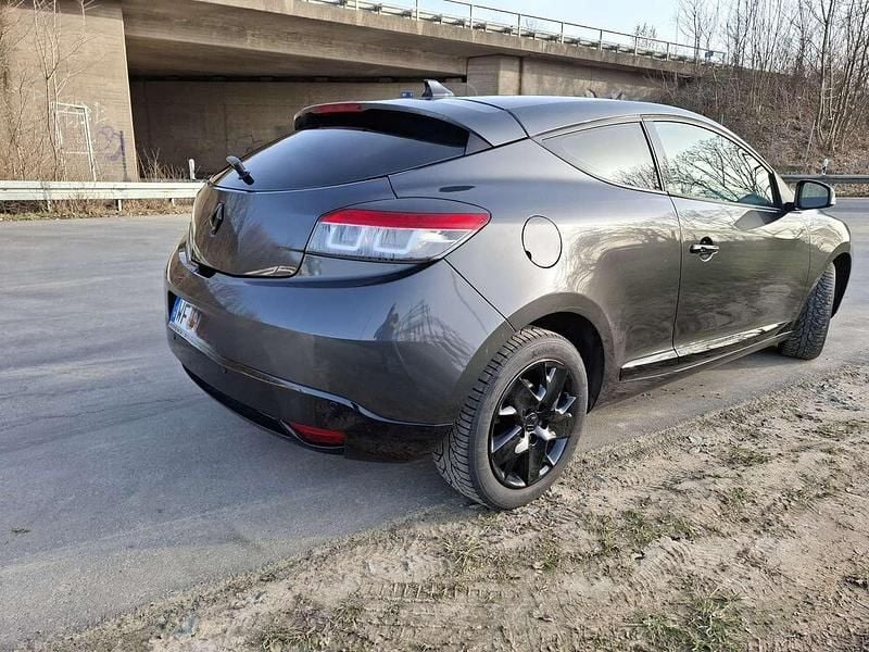 Gebraucht Renault Mégane Coupé Dynamique 110 PS (80 kW) 2011 Coupé