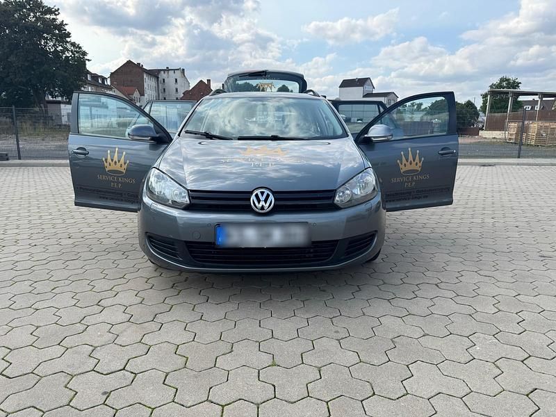 Grau Gebraucht 2012 VW Golf VI Kombi | 2.900 € (Fairer Preis) - Bild 1/4