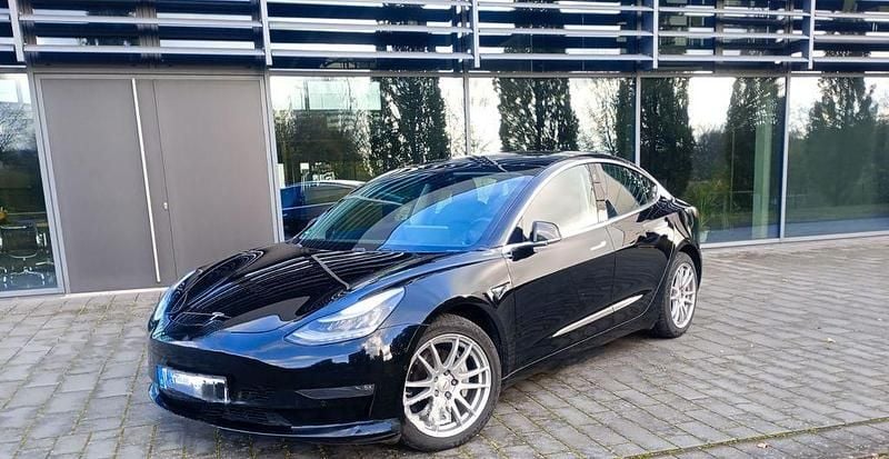 Gebraucht Tesla Model 3 366 kW (498 PS) 2019 Schwarz Limousine