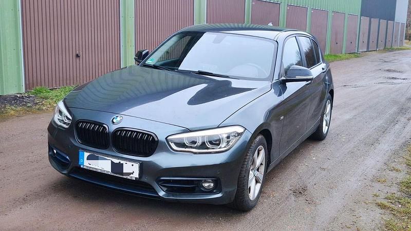 Gebraucht BMW 118 Sport Line 136 PS (100 kW) 2016 Grau Kleinwagen