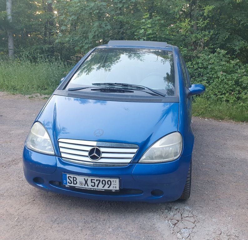 Blau Gebraucht 2000 Mercedes A170 Avantgarde Van / Kleinbus | 400 € (Guter Preis) - Bild 1/4