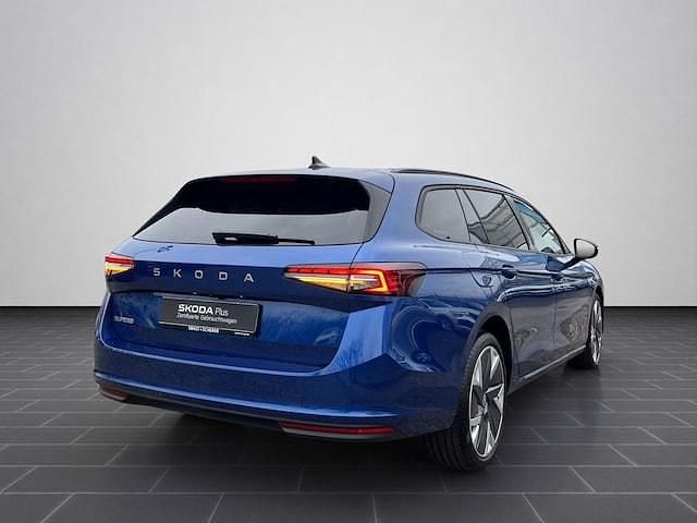 Gebraucht Skoda Superb Selection 150 PS (110 kW) 2025 Atlantikblau metallic (metallic) Limousine