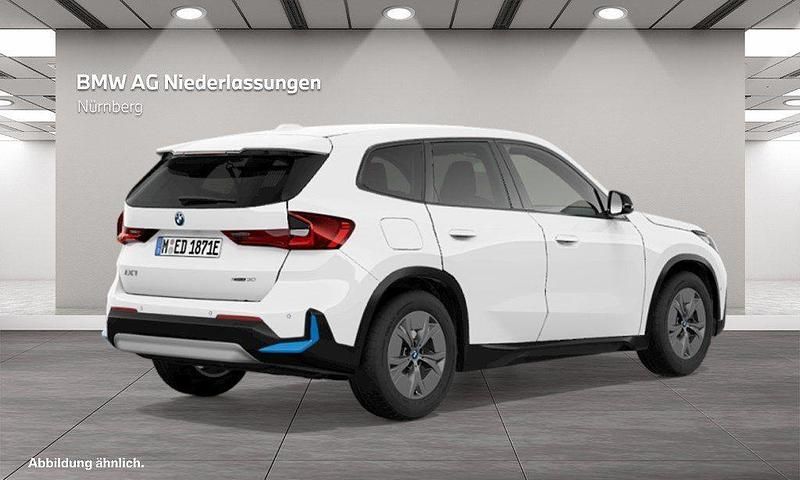 Gebraucht BMW iX1 Performance 230 kW (313 PS) 2023 Weiß SUV