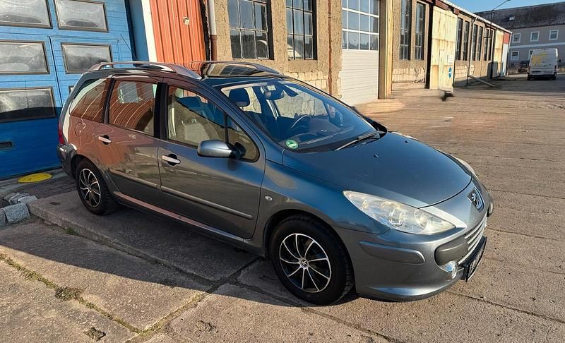 Grau Gebraucht 2007 Peugeot 307 Kombi | 2.500 € (Fairer Preis) - Bild 1/4