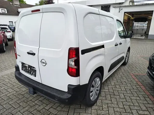 Gebraucht Opel Combo-e Life 100 kW (136 PS) 2021 Weiss Van