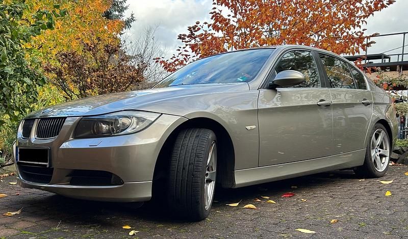 Andere farben Gebraucht 2008 BMW 325 Limousine | 5.700 € (Fairer Preis) - Bild 1/4