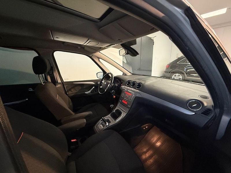 Gebraucht Ford Galaxy Trend 175 PS (128 kW) 2008 Grau Van / Kleinbus